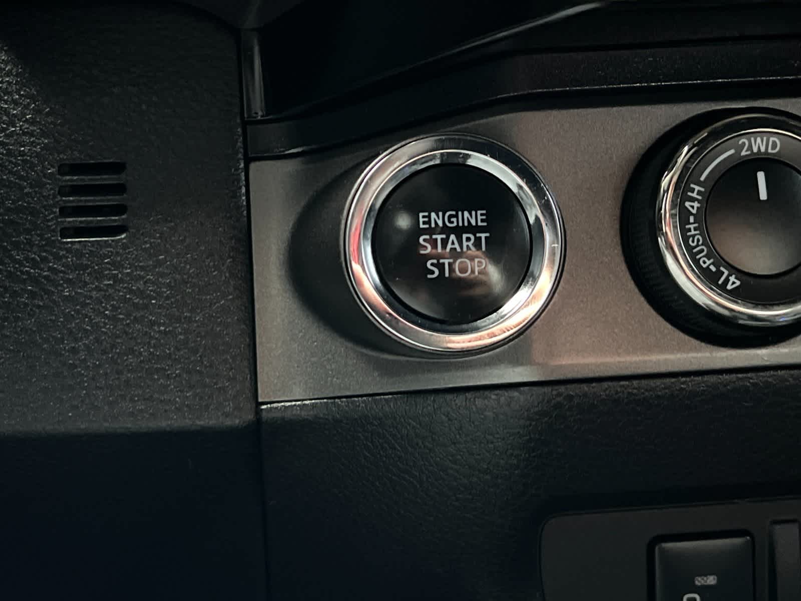 Thumbnail: 2018 Toyota Tacoma - 22