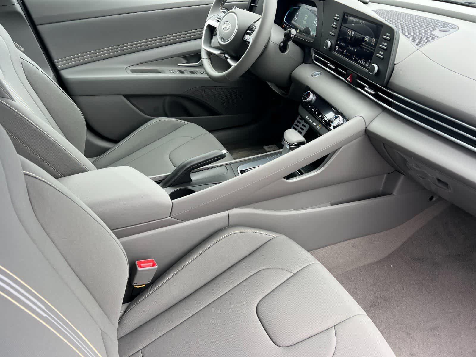 Thumbnail: 2026 Hyundai Elantra - 16