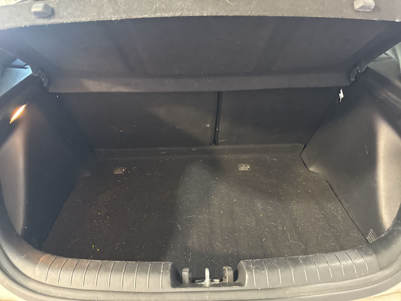 Thumbnail: 2019 Hyundai Veloster - 15