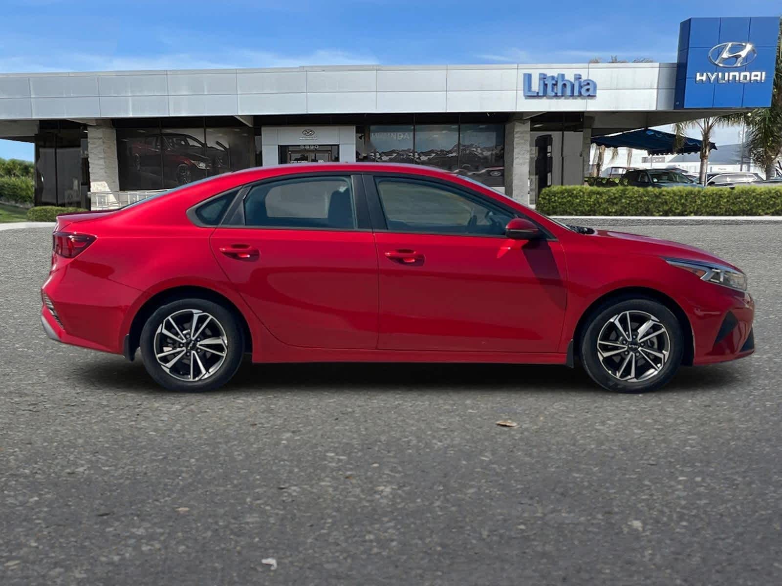 Thumbnail: 2023 Kia Forte - 8