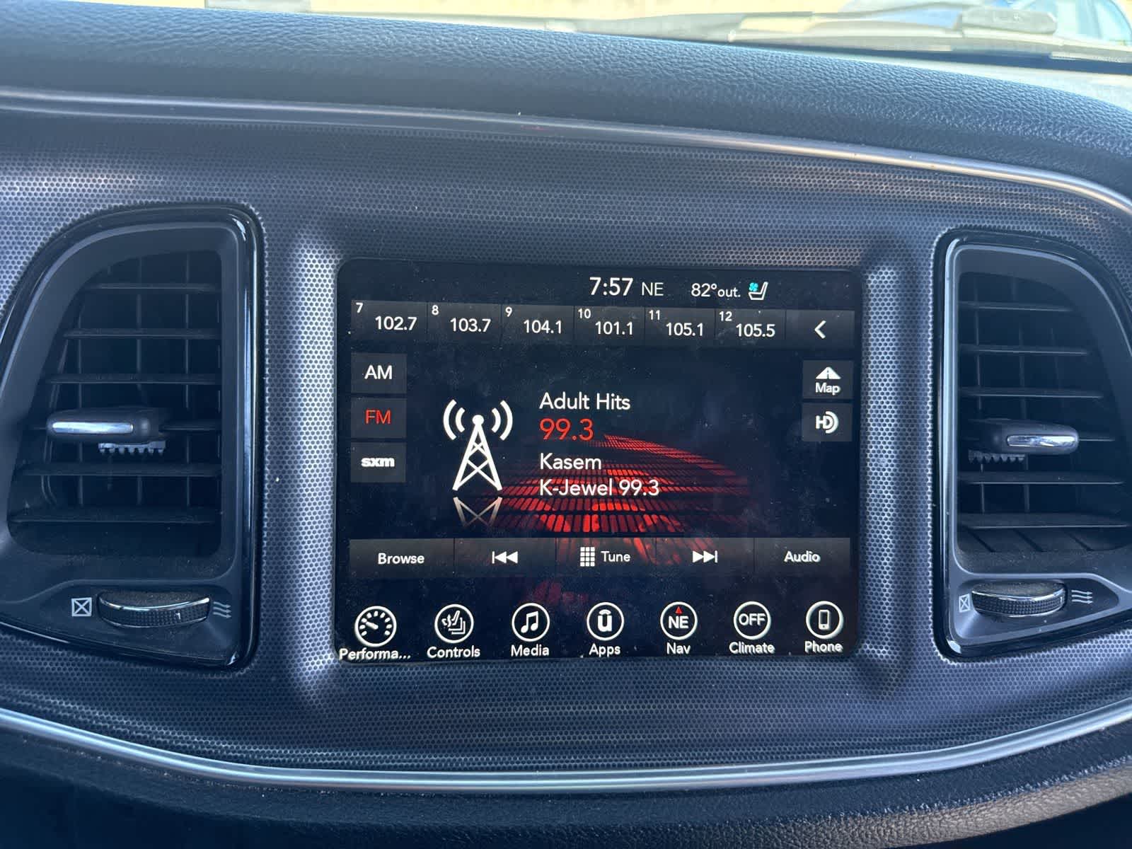 Thumbnail: 2017 Dodge Challenger - 20