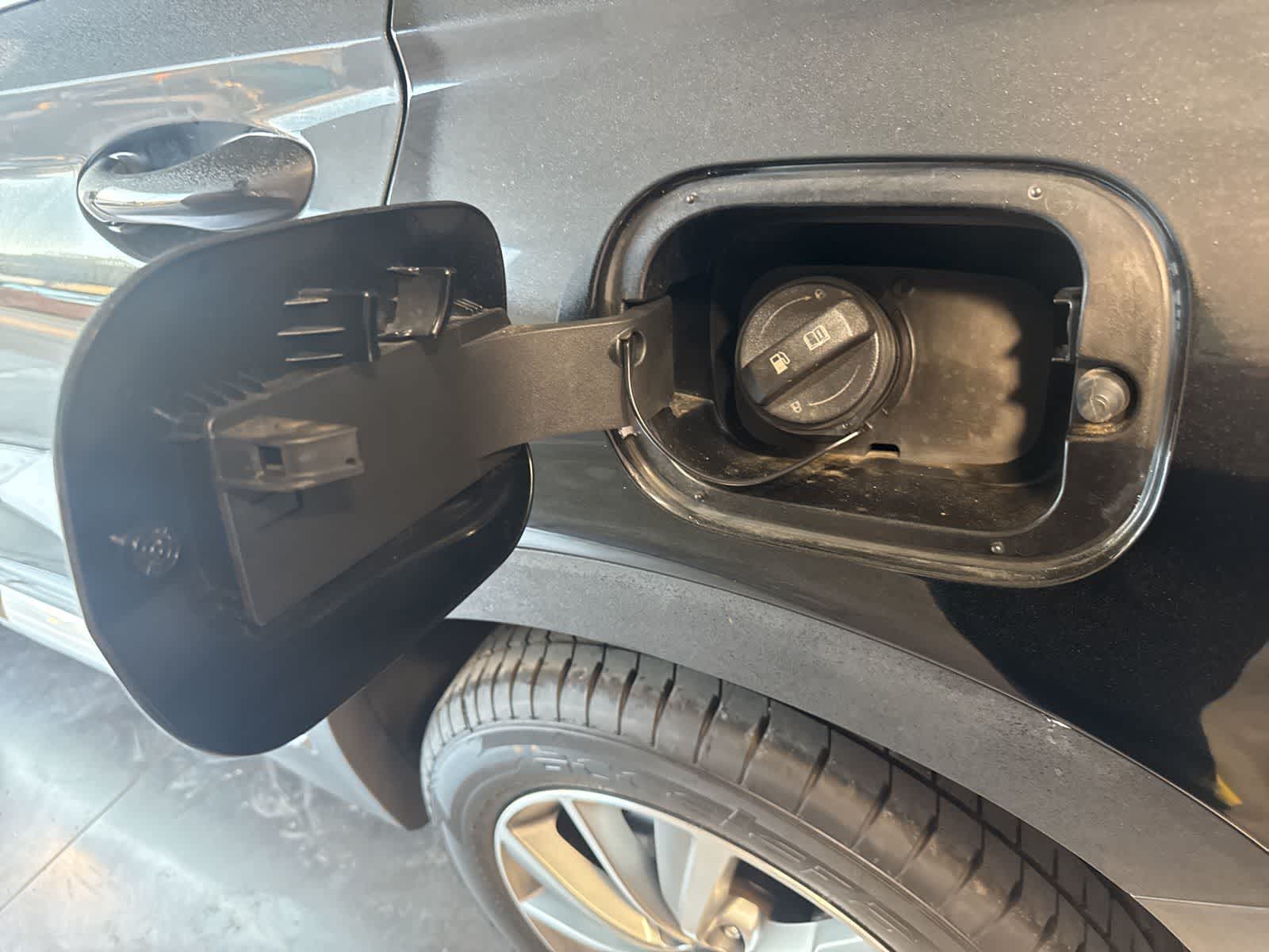 Thumbnail: 2020 Hyundai Santa Fe - 11