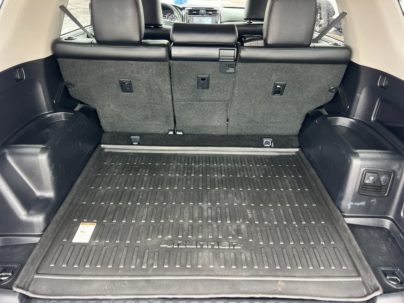 Thumbnail: 2021 Toyota 4Runner - 16