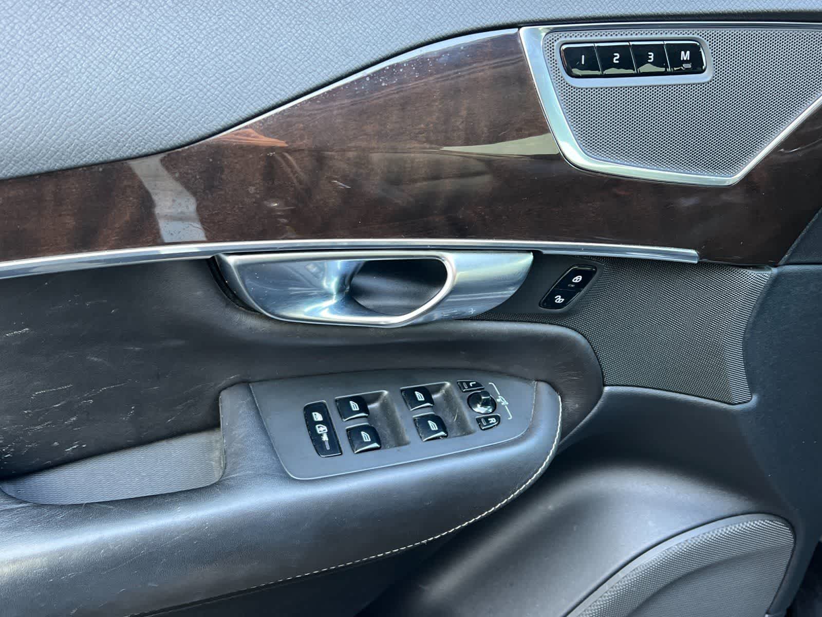 Thumbnail: 2017 Volvo XC90 - 13