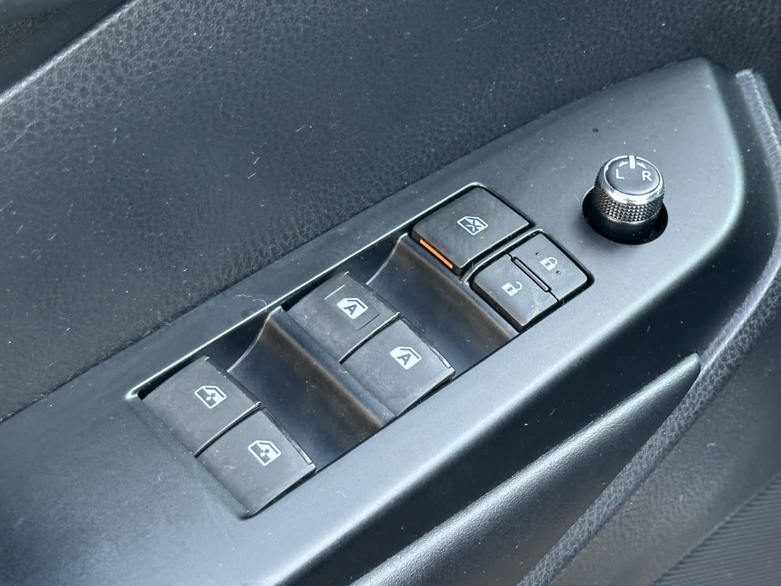 Thumbnail: 2019 Toyota Highlander - 13