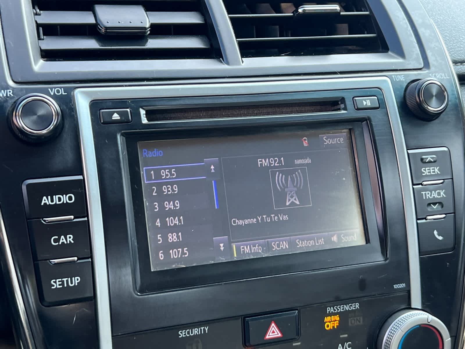 Thumbnail: 2014 Toyota Camry - 18