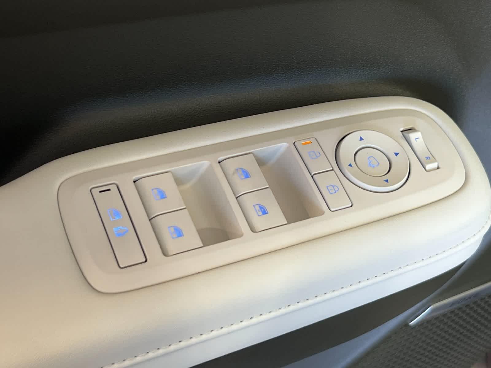 Thumbnail: 2025 Hyundai Santa Fe - 12