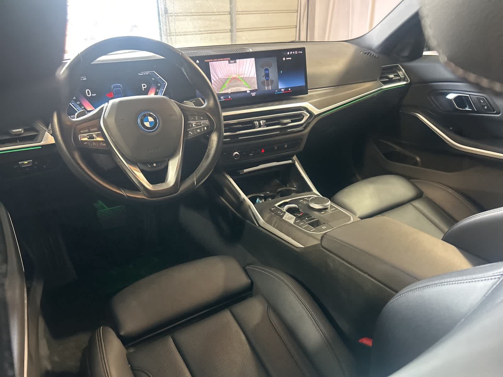 Thumbnail: 2024 BMW 3 Series - 22