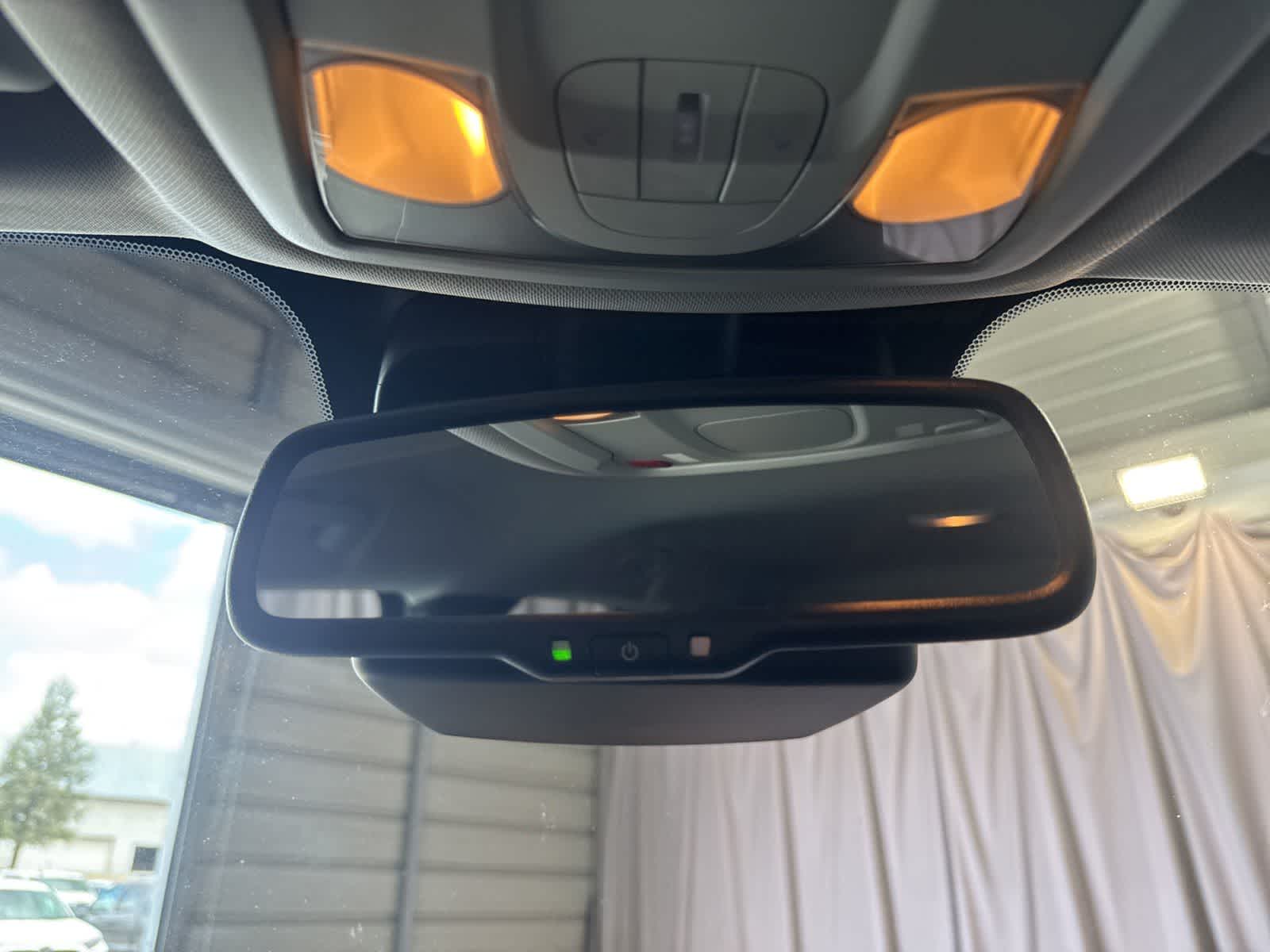Thumbnail: 2022 Jeep Renegade - 20