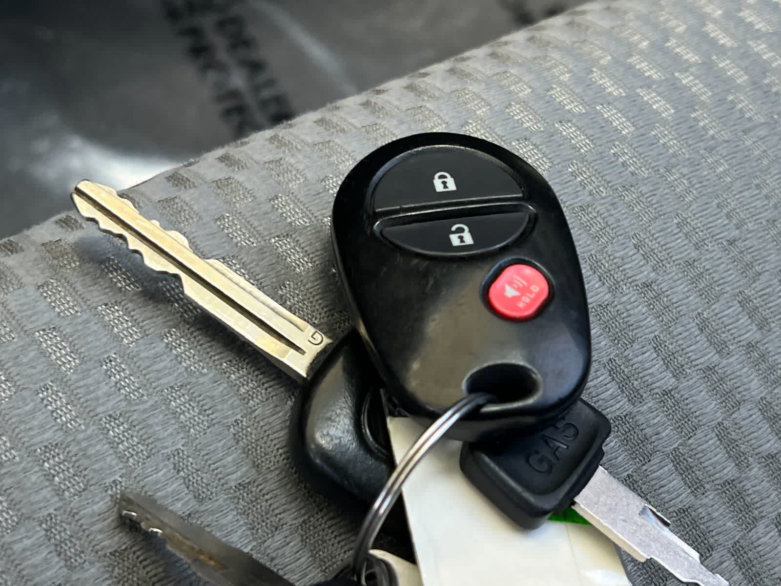 Thumbnail: 2013 Toyota Tacoma - 26