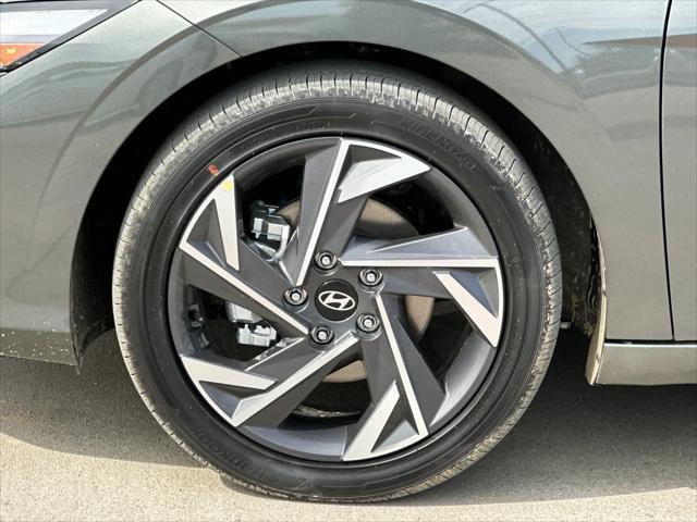 2025 Hyundai Elantra Limited Edition 23