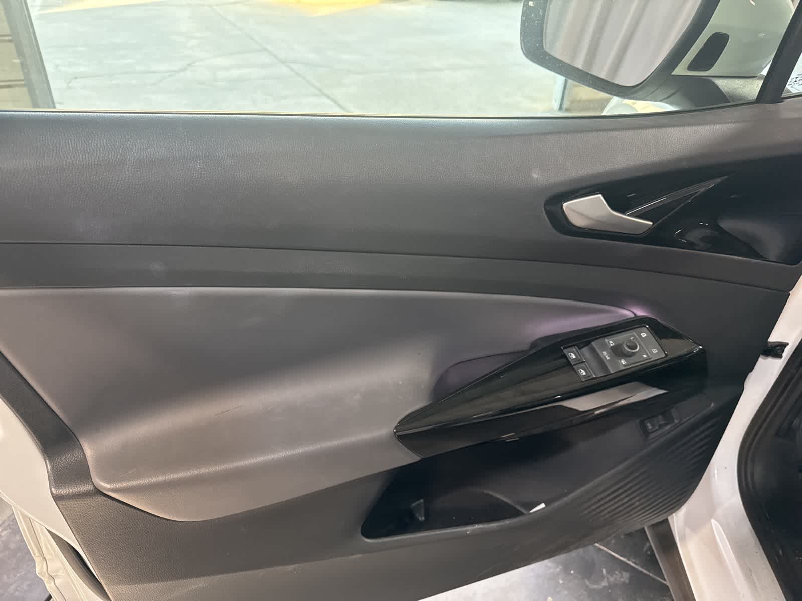 Thumbnail: 2022 Volkswagen ID.4 - 13