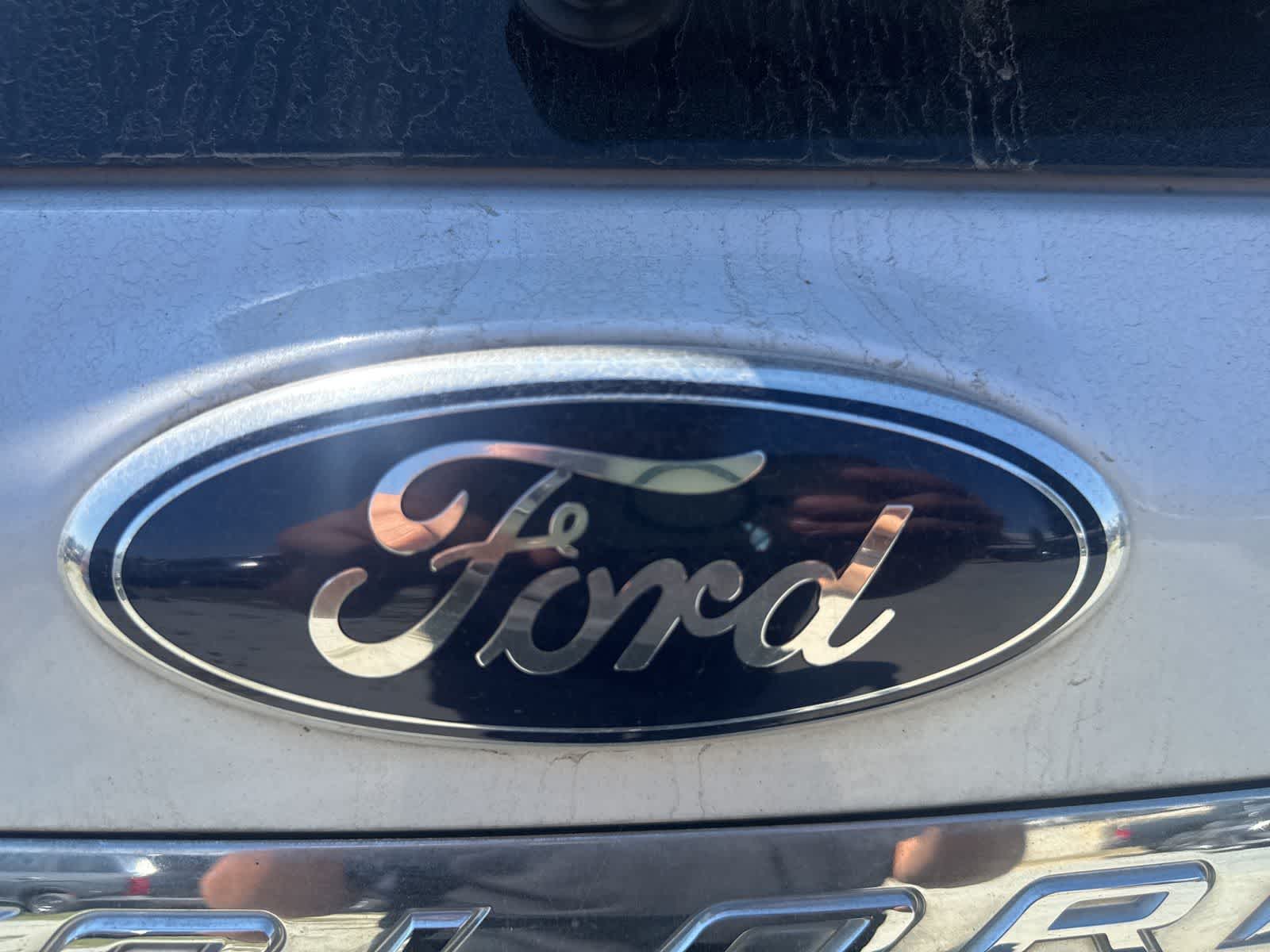 Thumbnail: 2013 Ford Explorer - 12