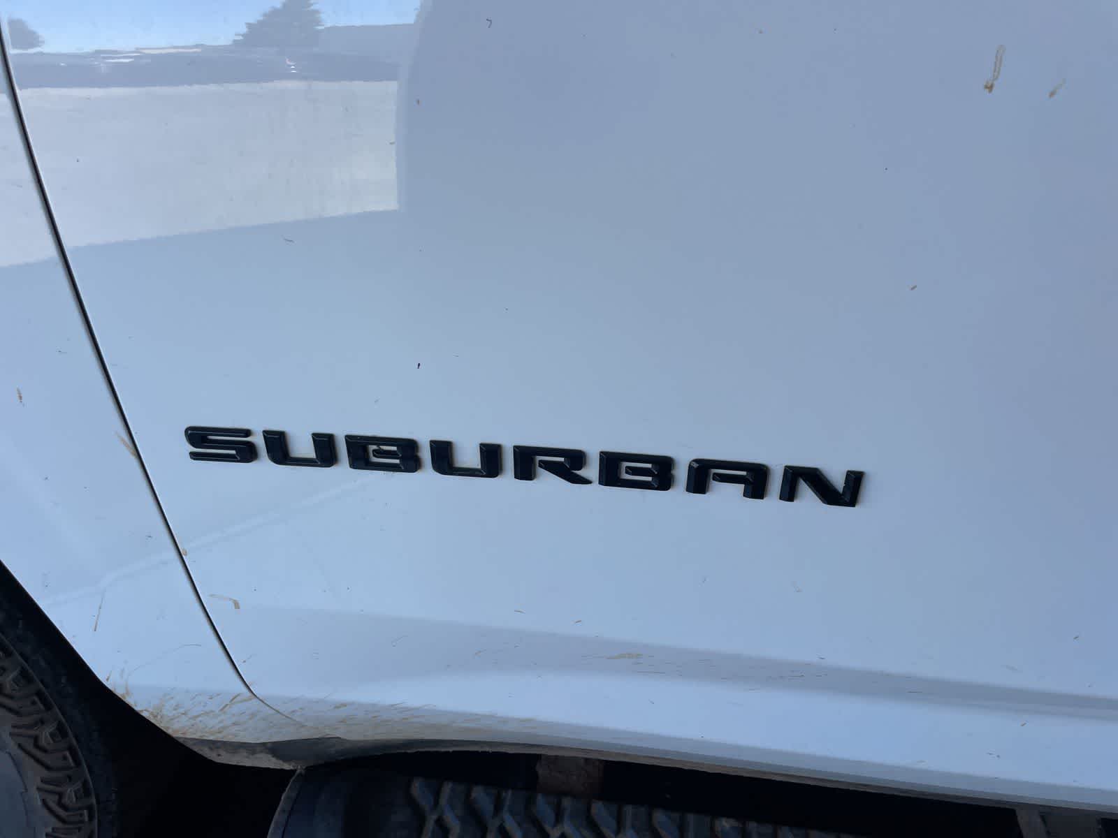 Thumbnail: 2023 Chevrolet Suburban - 10