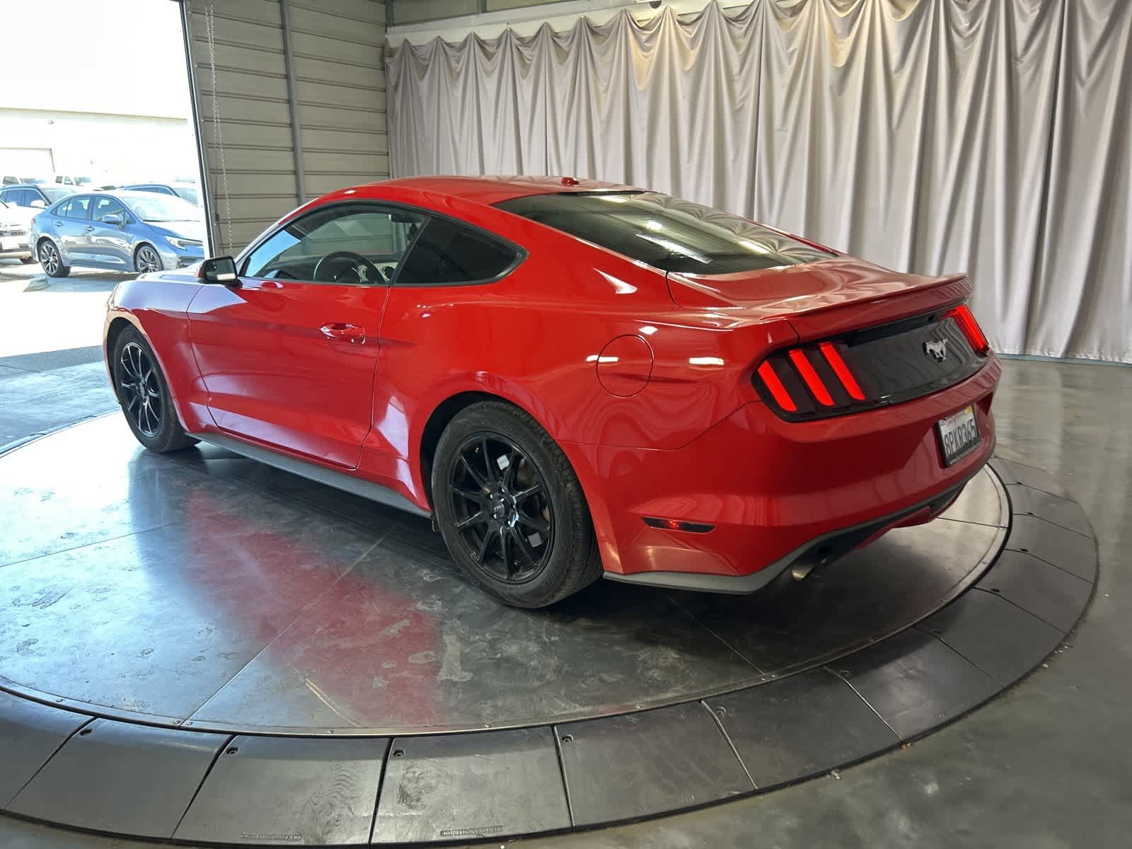 Thumbnail: 2017 Ford Mustang - 12