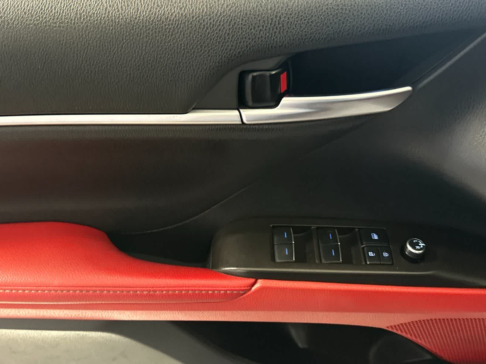 Thumbnail: 2021 Toyota Camry - 13