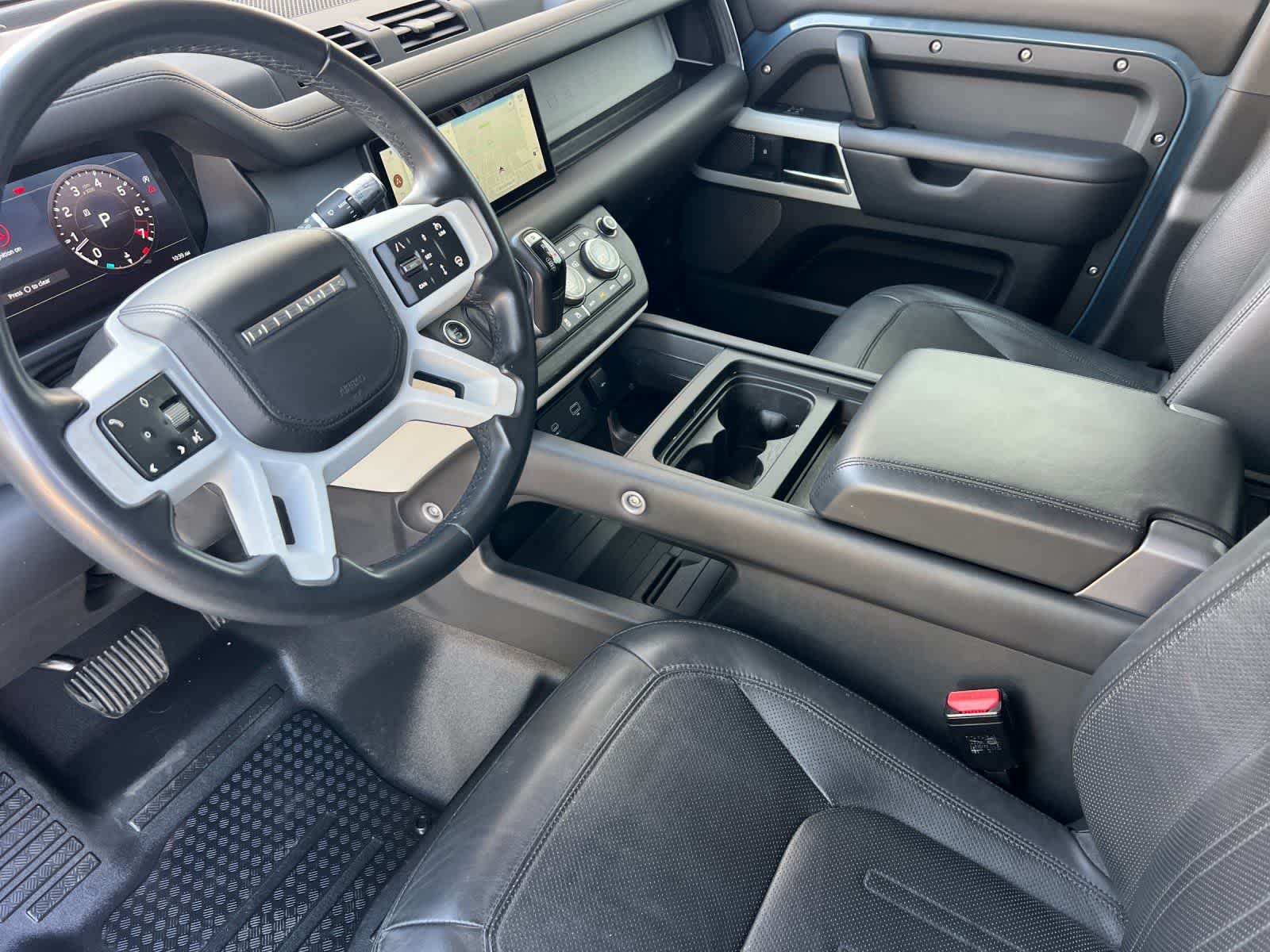 Thumbnail: 2020 Land Rover Defender - 12