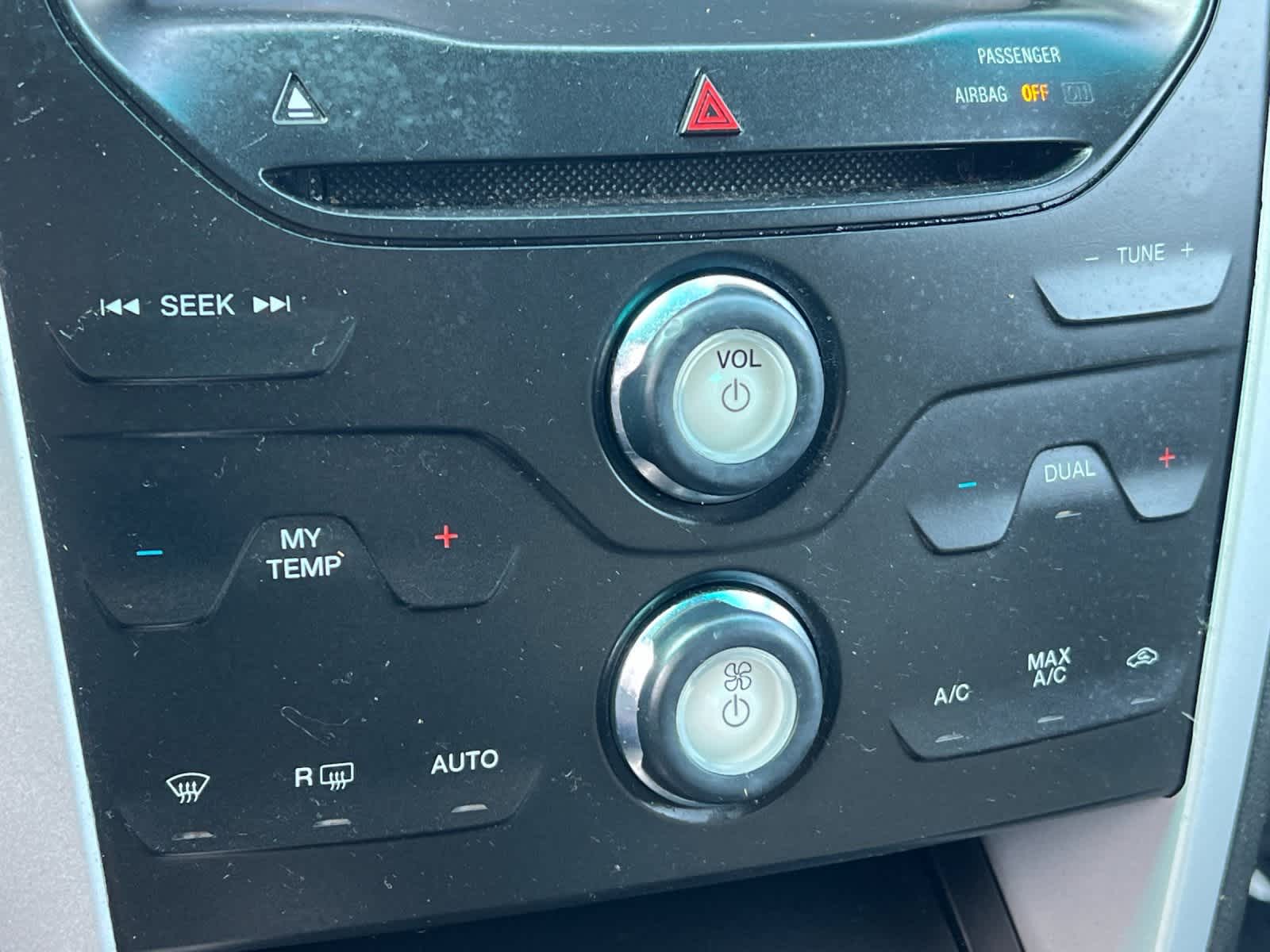 Thumbnail: 2014 Ford Explorer - 22