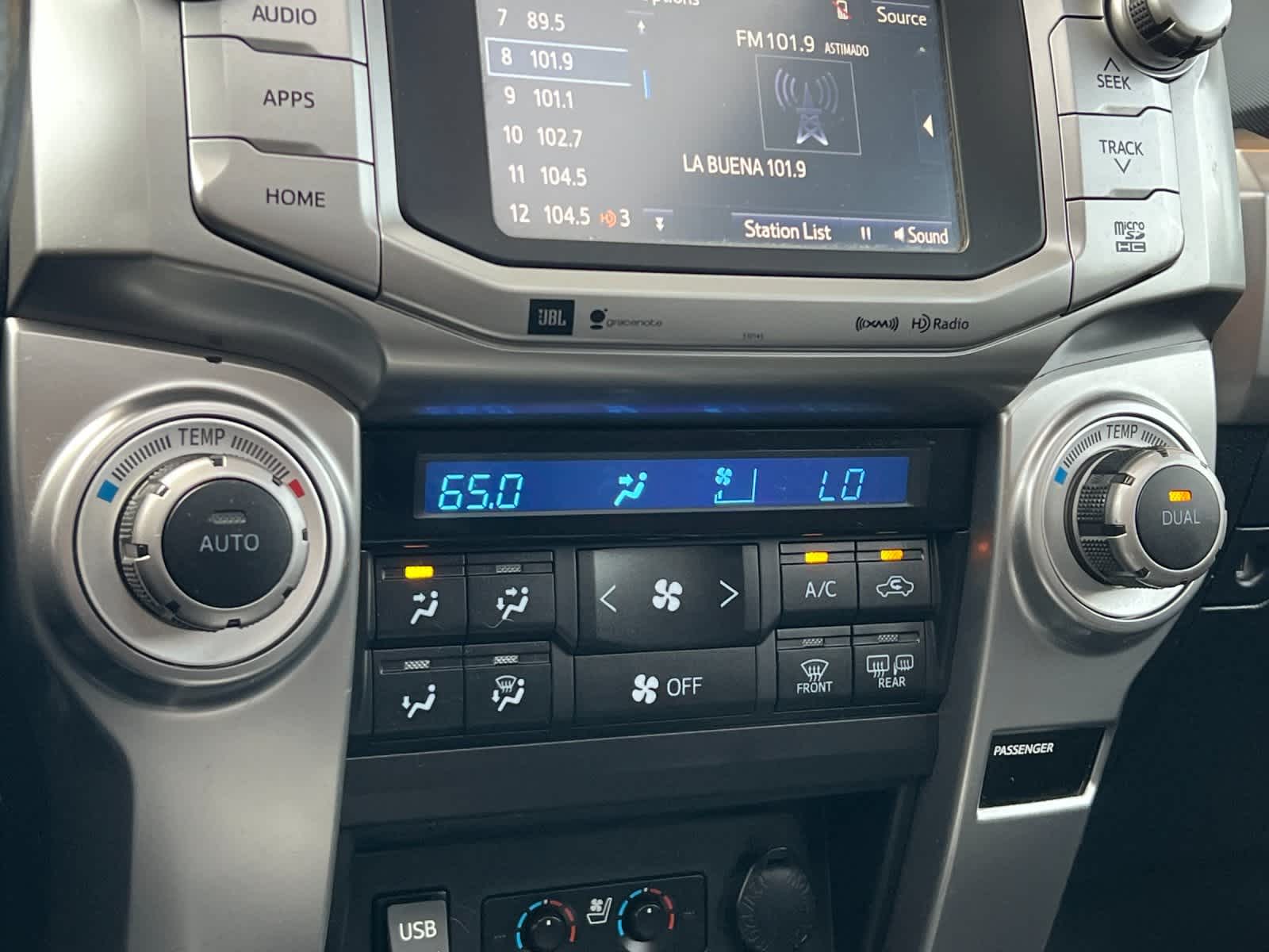 Thumbnail: 2016 Toyota 4Runner - 22