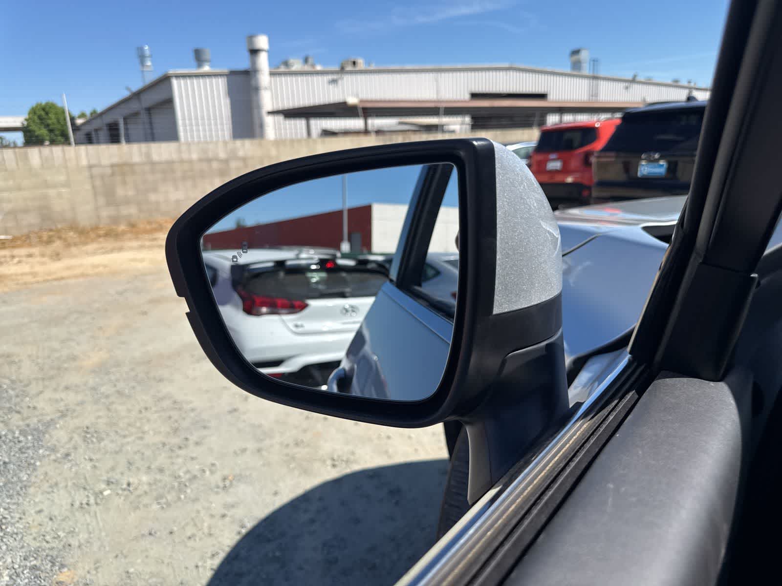 Thumbnail: 2025 Nissan Pathfinder - 20