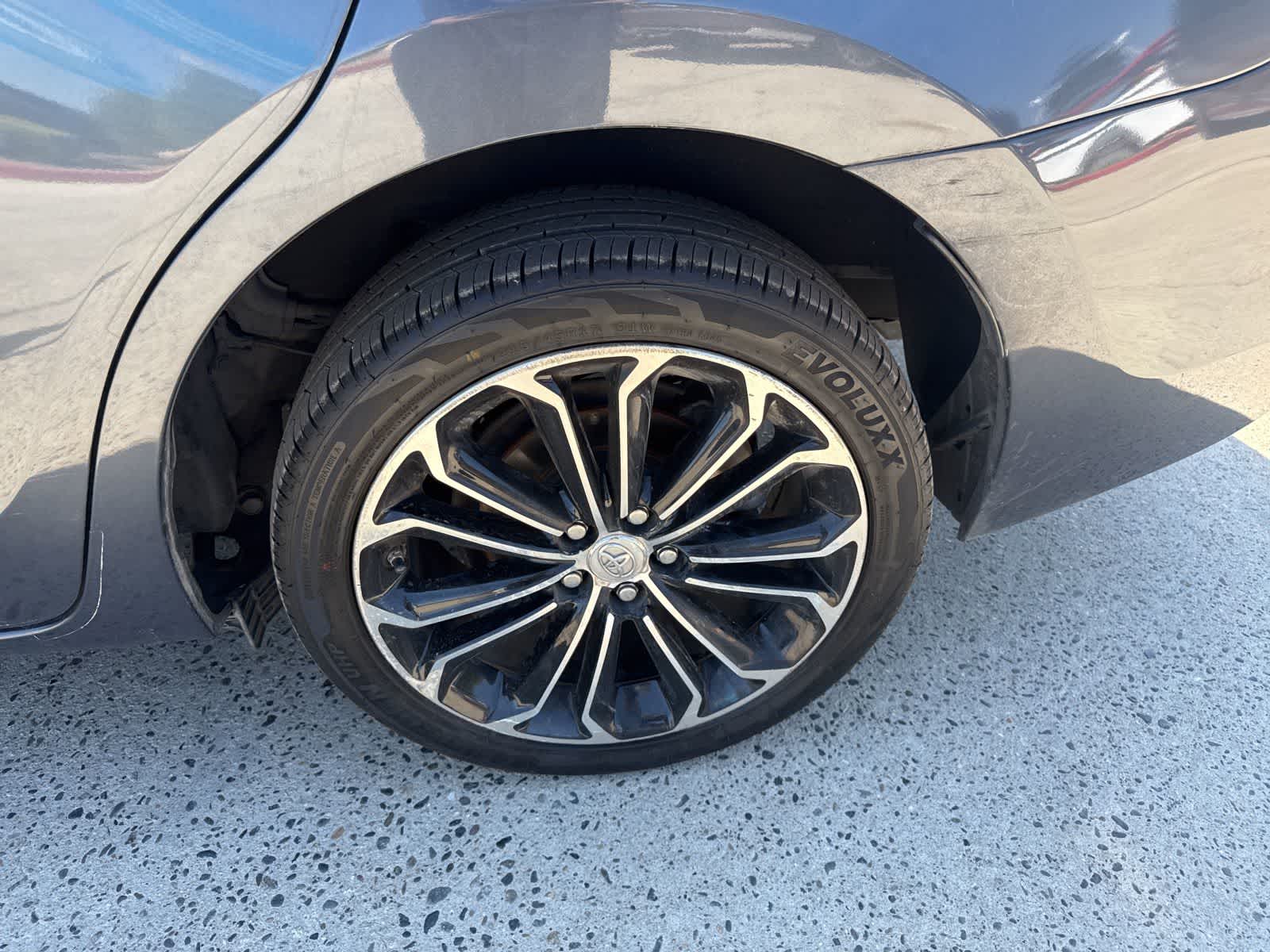 Thumbnail: 2016 Toyota Corolla - 10