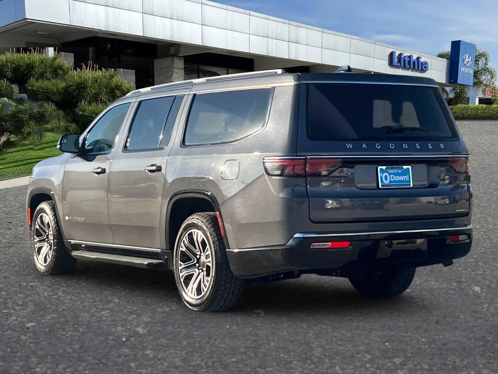 Thumbnail: 2024 Jeep Wagoneer - 7