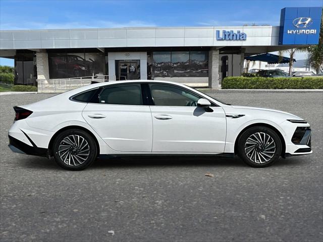 Thumbnail: 2024 Hyundai Sonata - 9