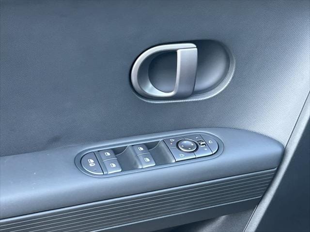 Thumbnail: 2025 Hyundai Ioniq 5 - 12