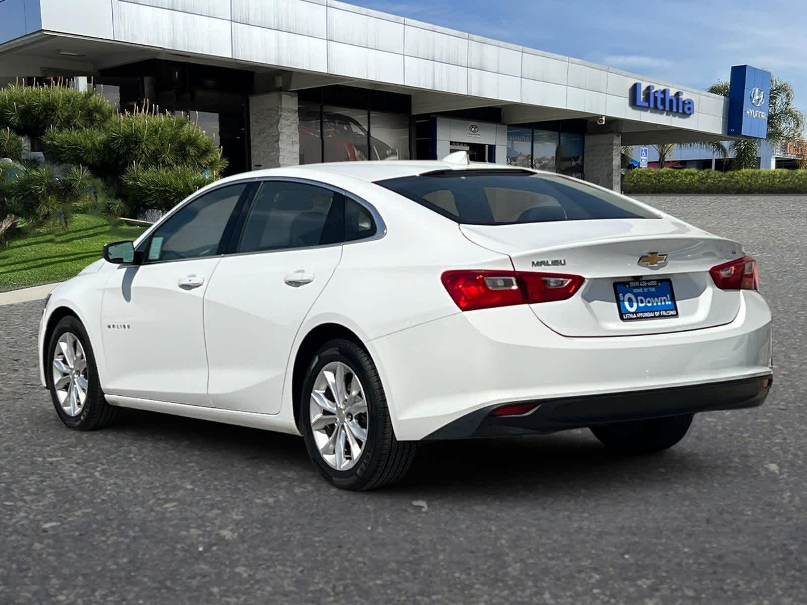 Thumbnail: 2023 Chevrolet Malibu - 6