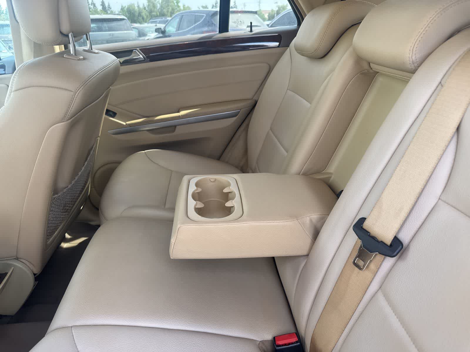 Thumbnail: 2011 Mercedes-Benz M-Class - 17