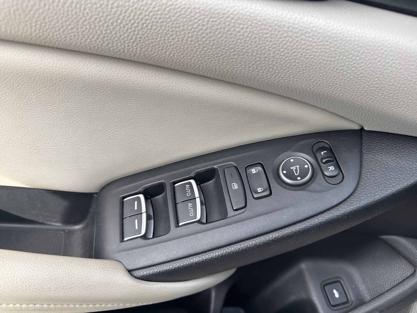 Thumbnail: 2018 Honda Accord - 17