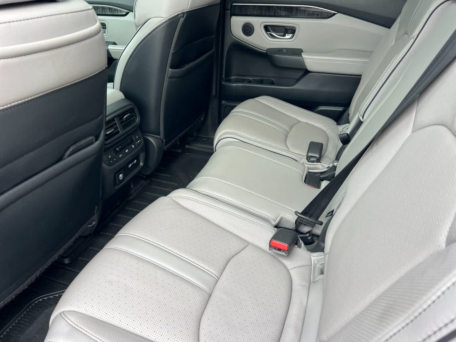 Thumbnail: 2023 Honda Pilot - 4