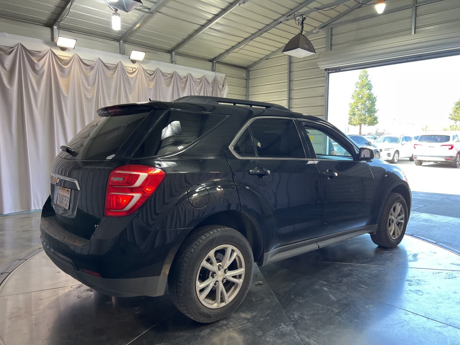 Thumbnail: 2017 Chevrolet Equinox - 7