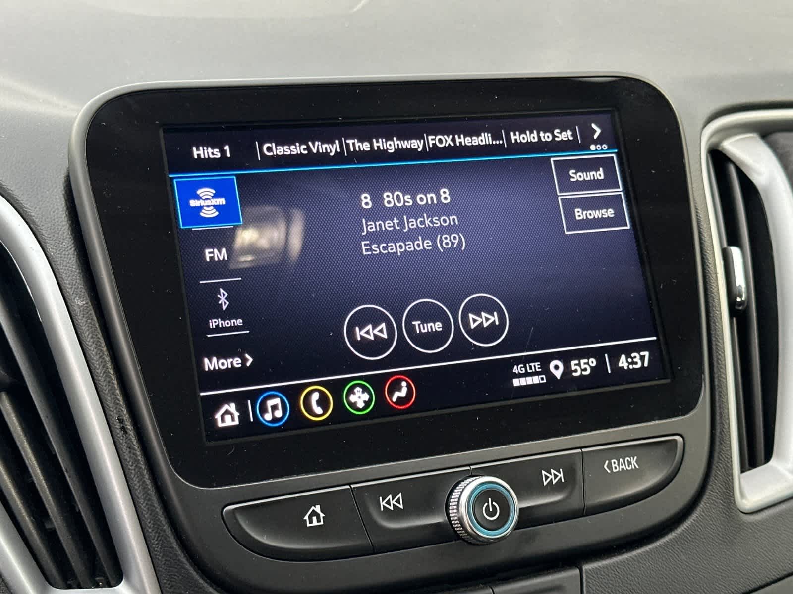 Thumbnail: 2023 Chevrolet Malibu - 18