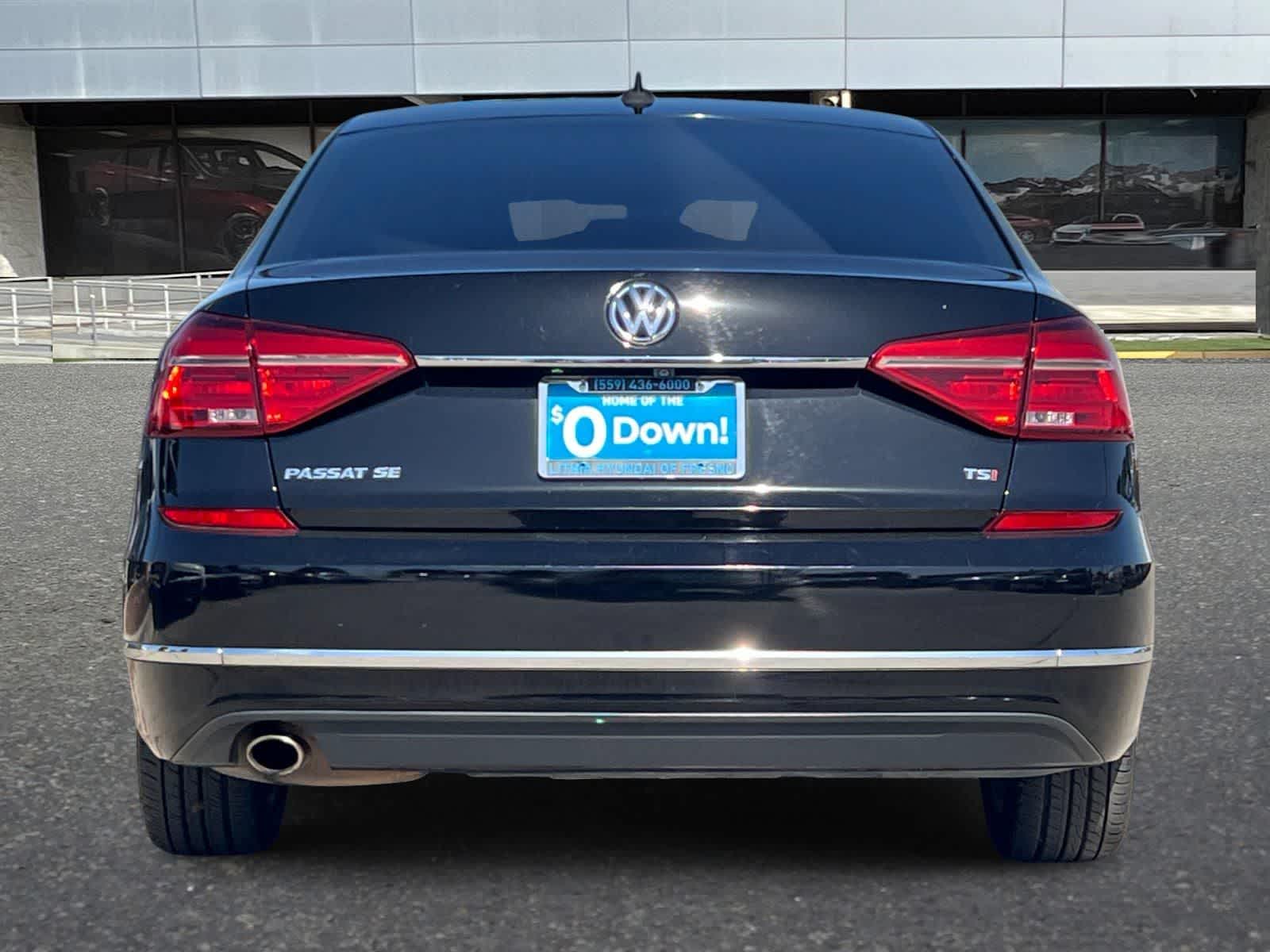 Thumbnail: 2016 Volkswagen Passat - 8