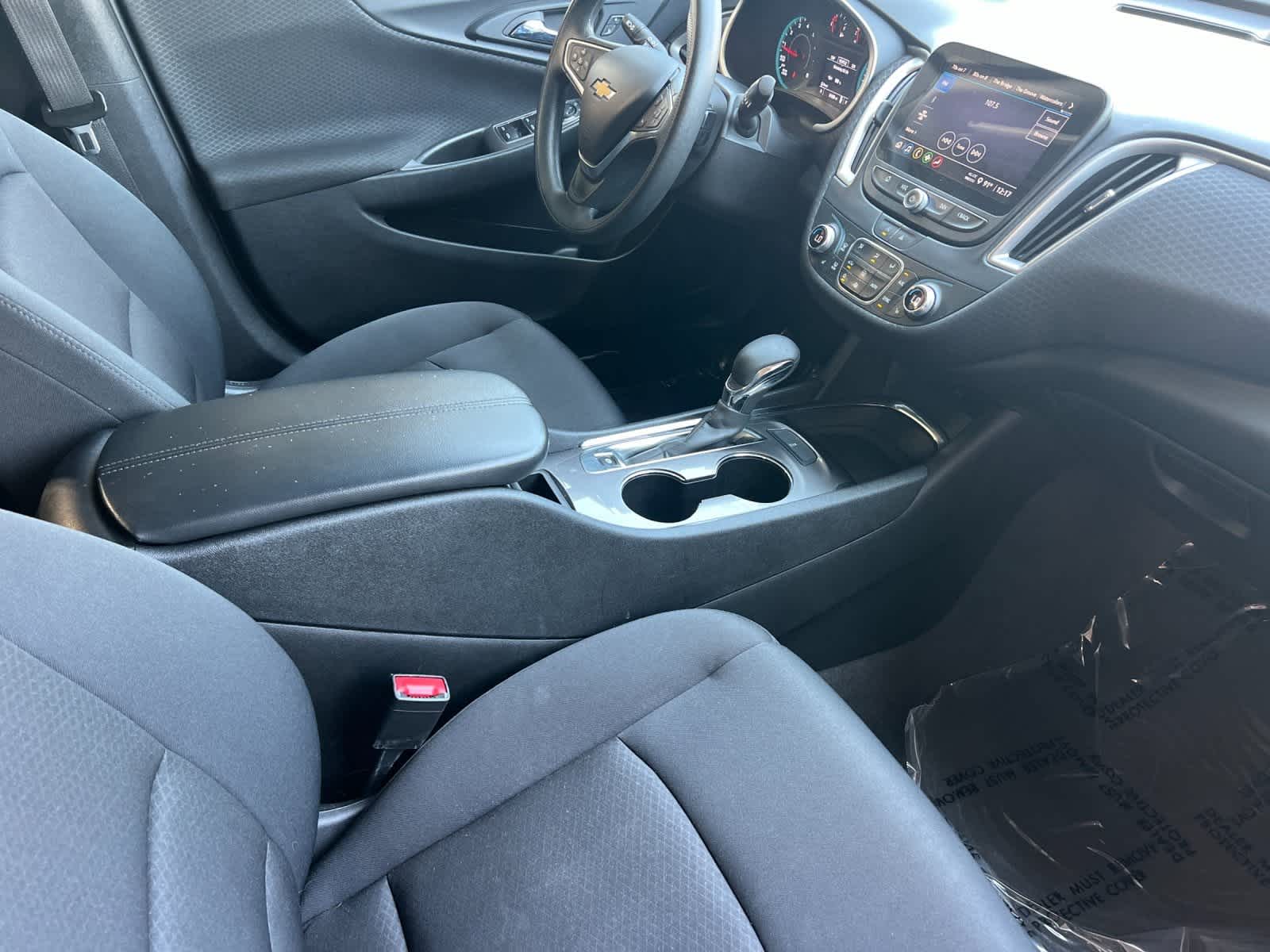 Thumbnail: 2023 Chevrolet Malibu - 15