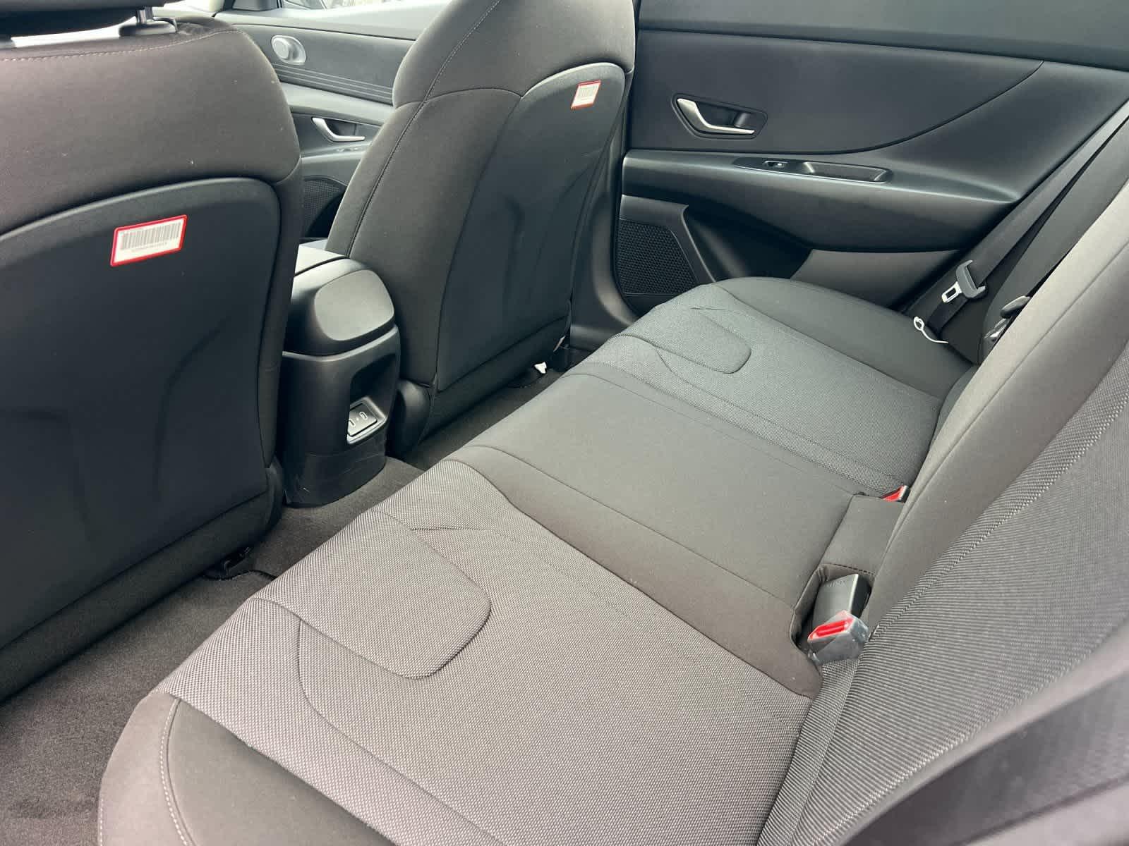 Thumbnail: 2026 Hyundai Elantra - 4