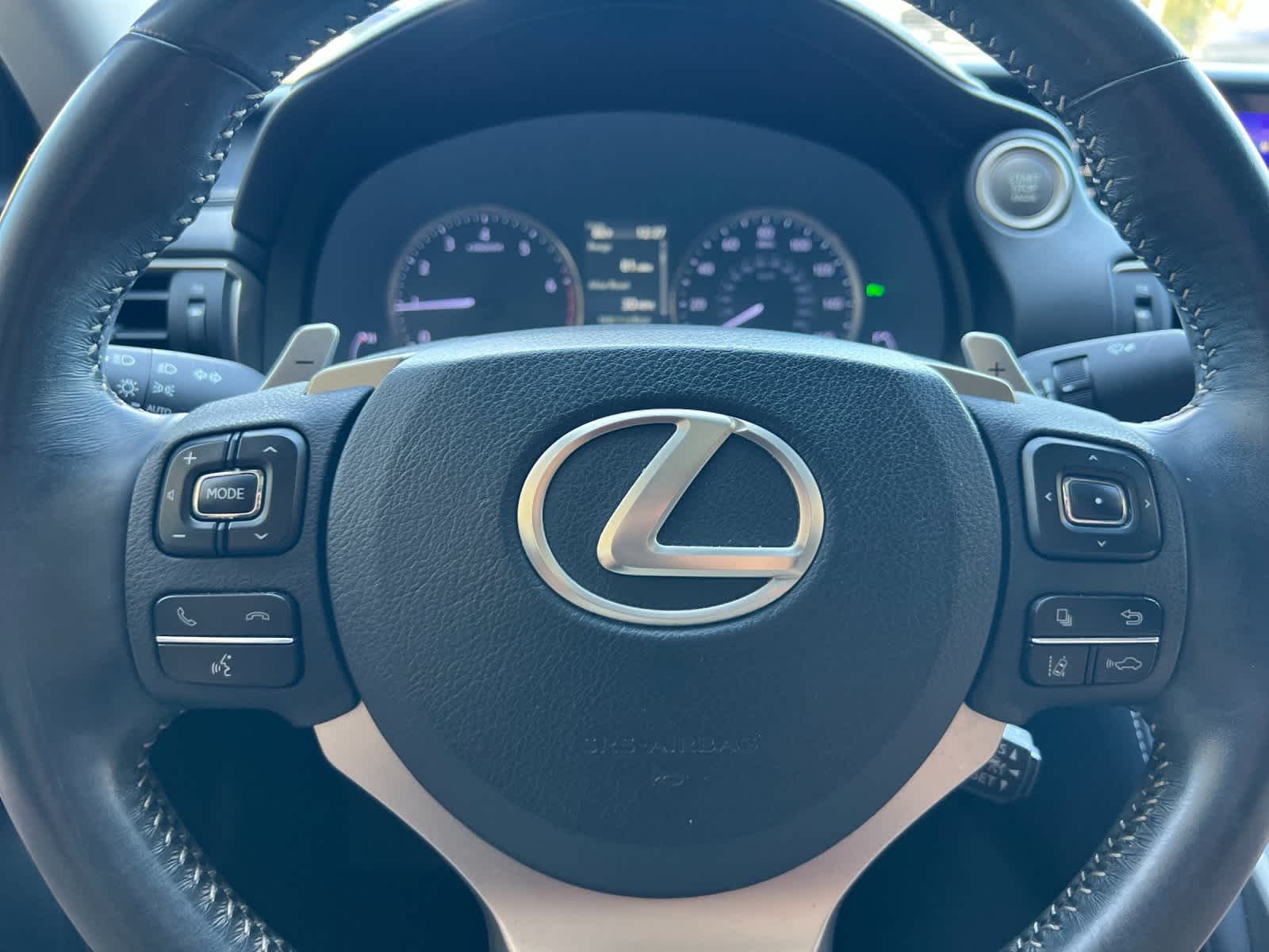 Thumbnail: 2019 Lexus IS - 23