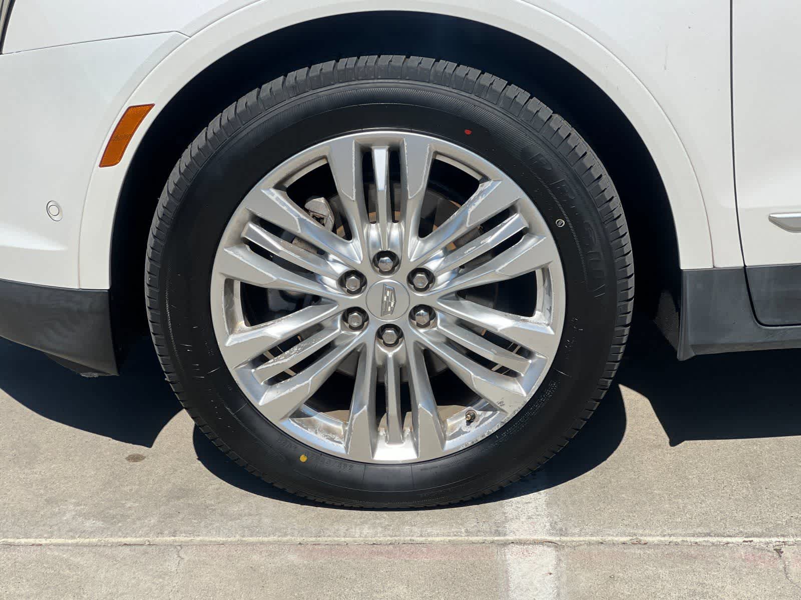 Thumbnail: 2017 Cadillac XT5 - 27