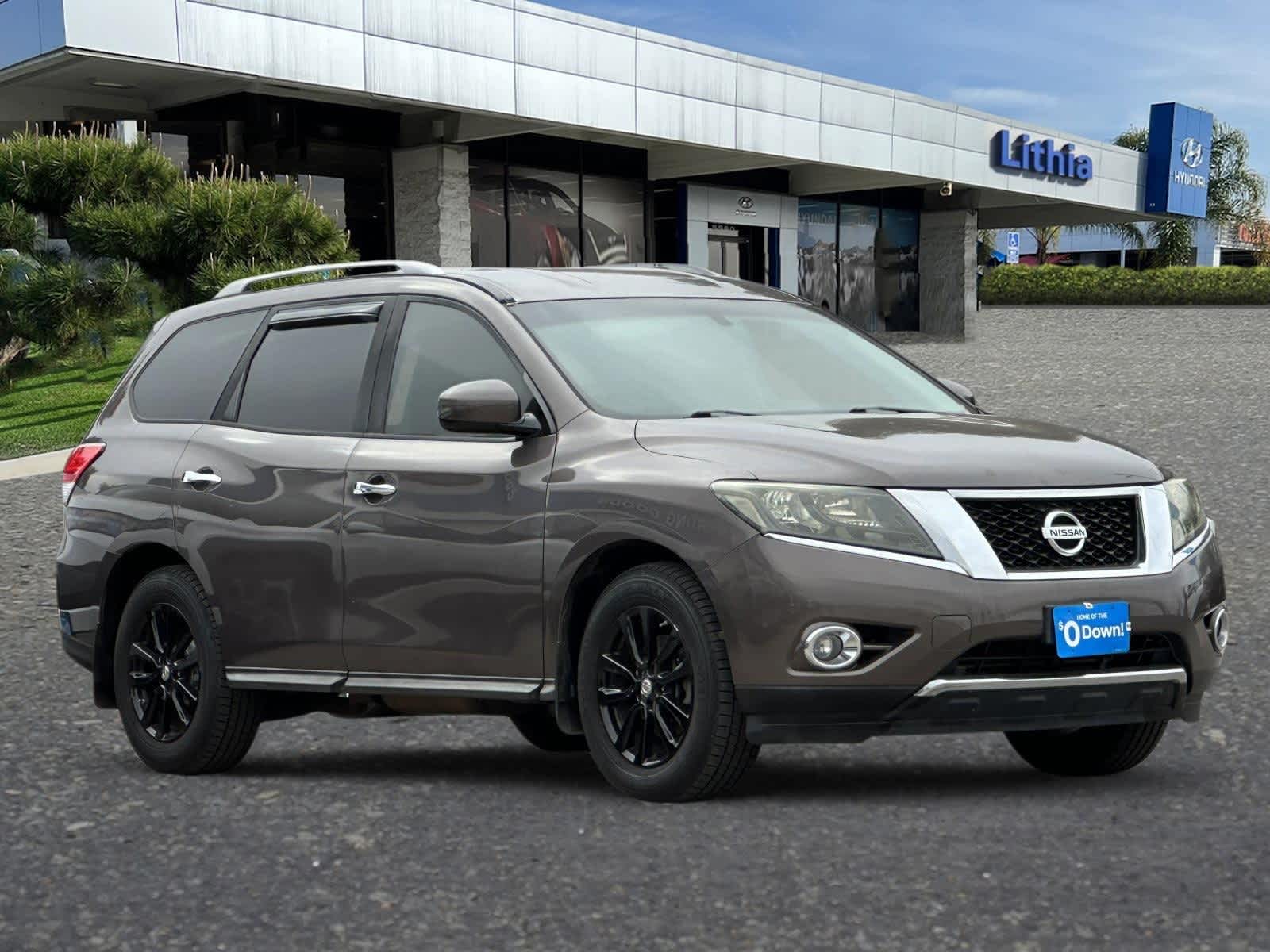 Thumbnail: 2015 Nissan Pathfinder - 9