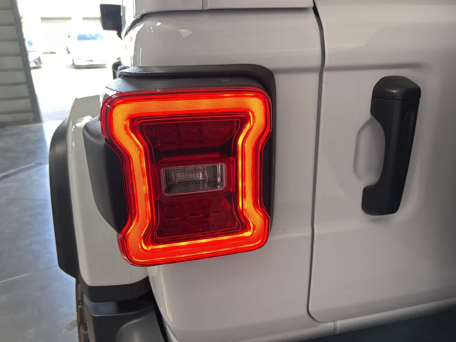 Thumbnail: 2022 Jeep Wrangler - 12