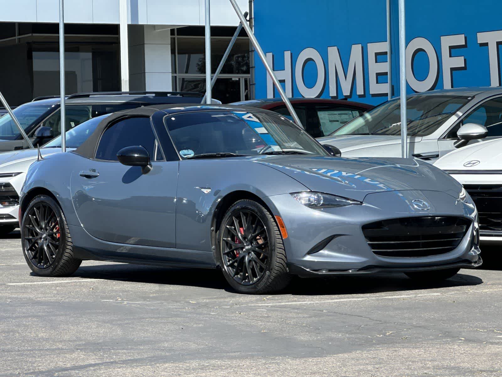 Thumbnail: 2021 Mazda MX-5 Miata - 10