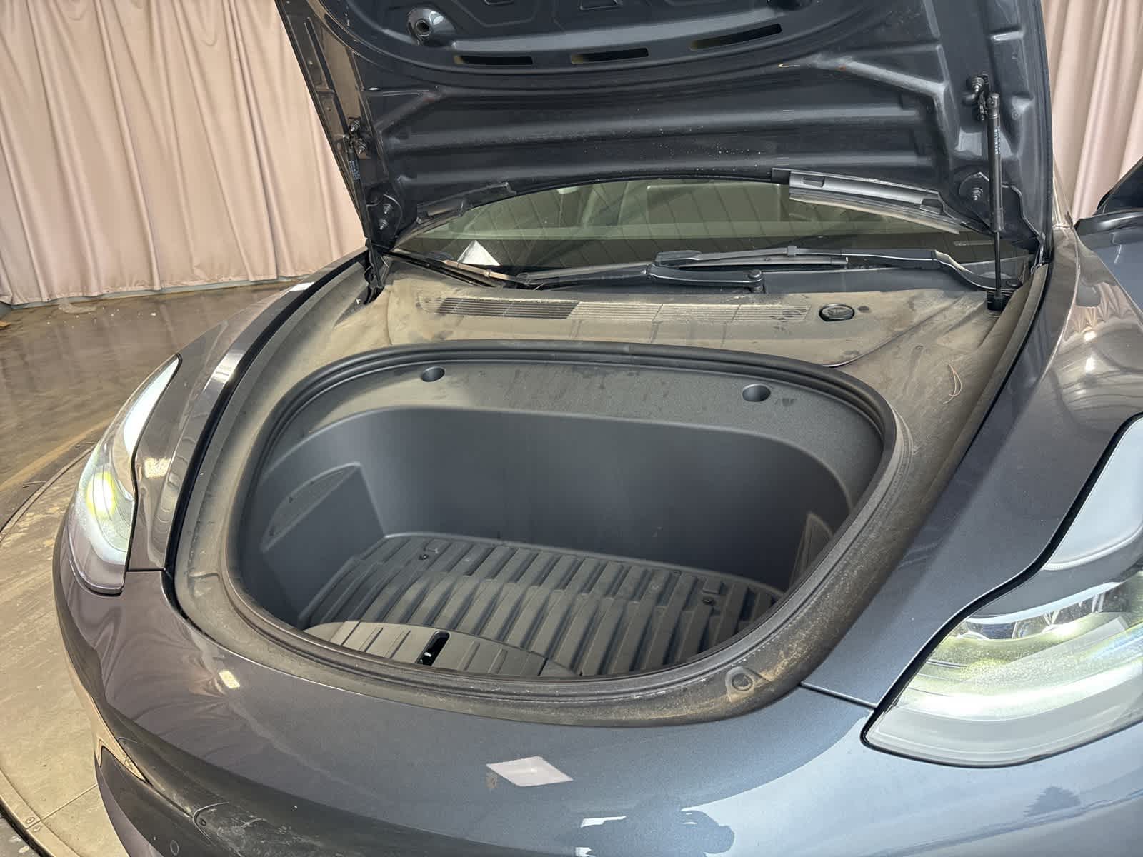 Thumbnail: 2022 Tesla Model 3 - 23