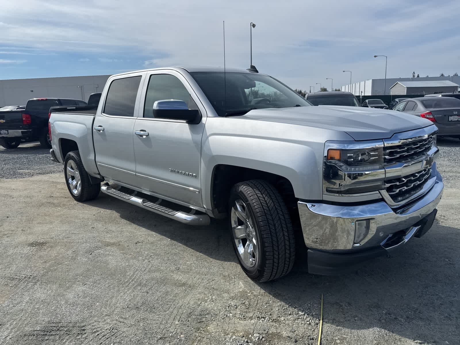Thumbnail: 2016 Chevrolet Silverado 1500 - 3