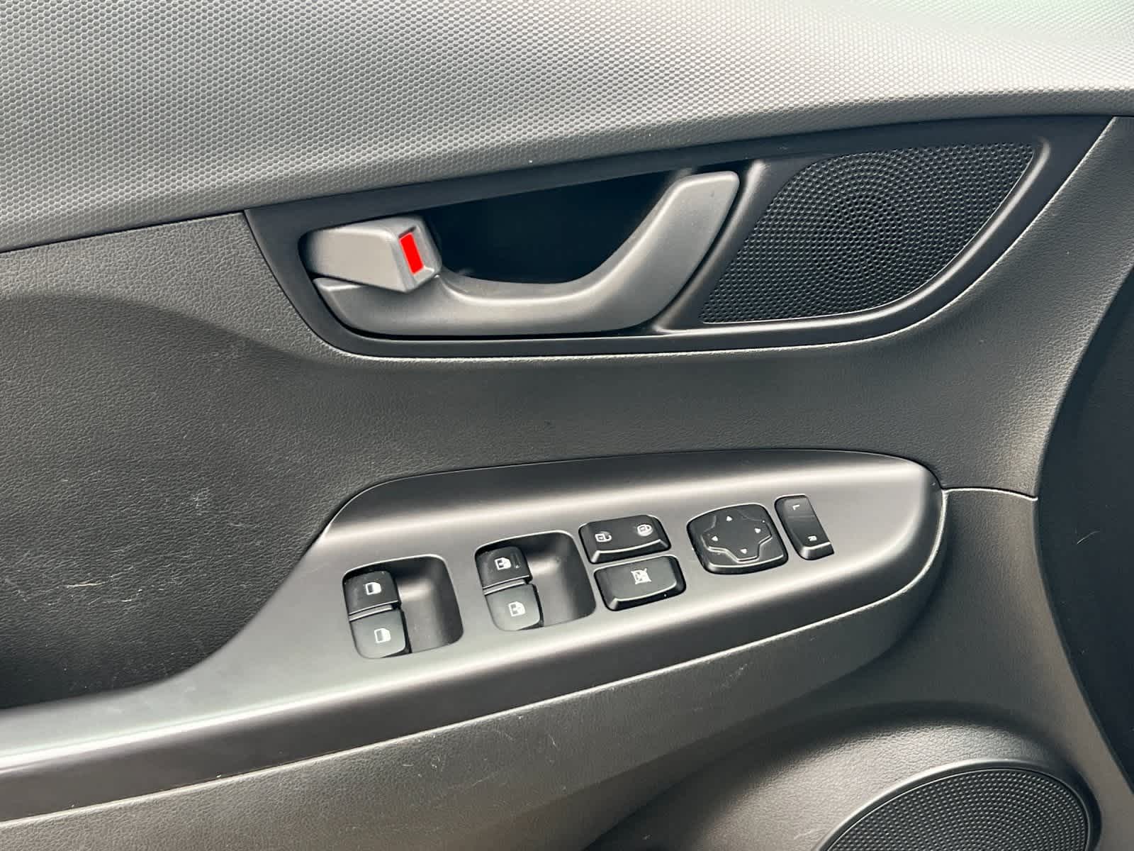 Thumbnail: 2018 Hyundai Kona - 12