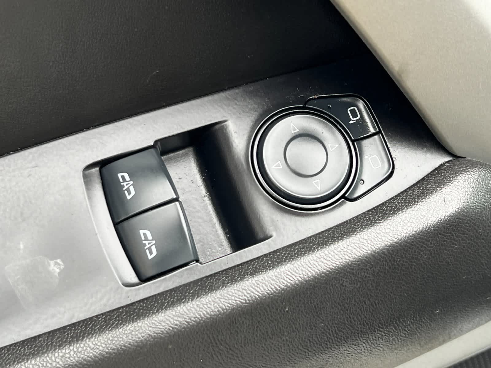 Thumbnail: 2016 Chevrolet Camaro - 14