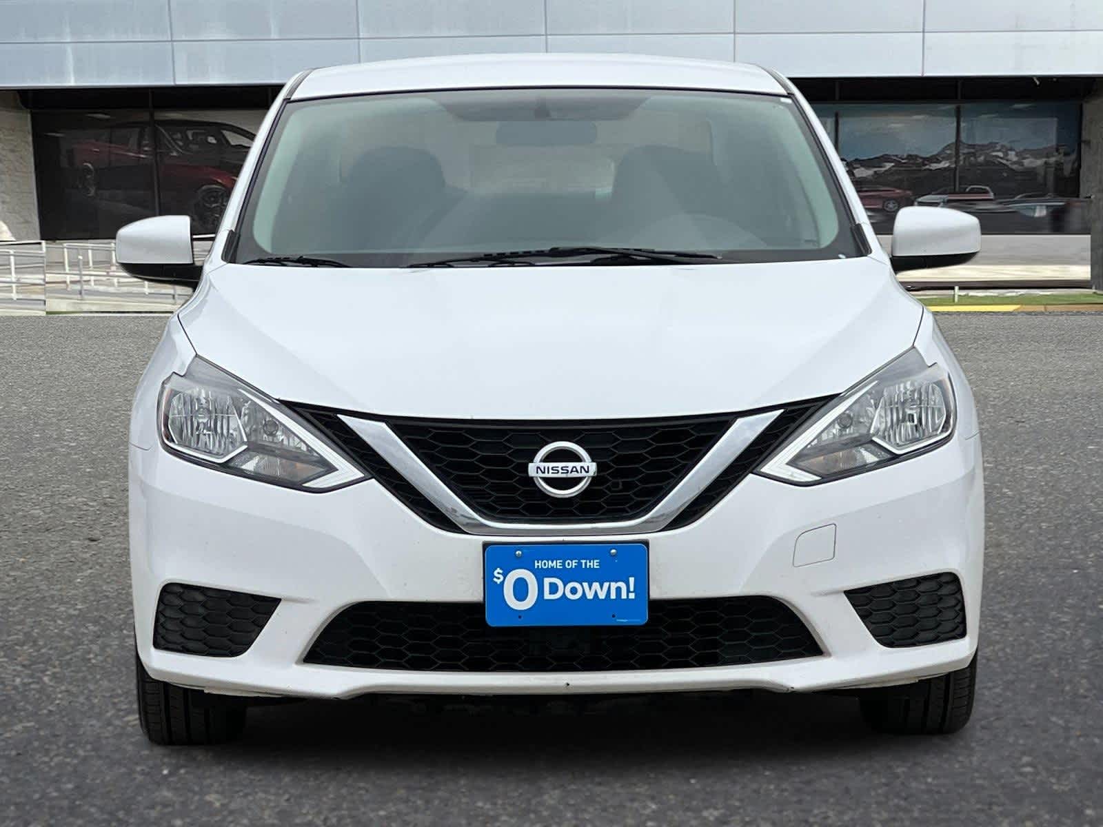 Thumbnail: 2016 Nissan Sentra - 10