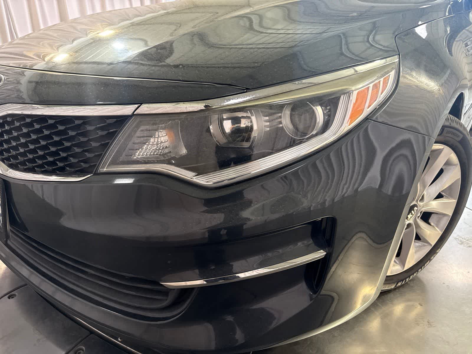 Thumbnail: 2016 Kia Optima - 9