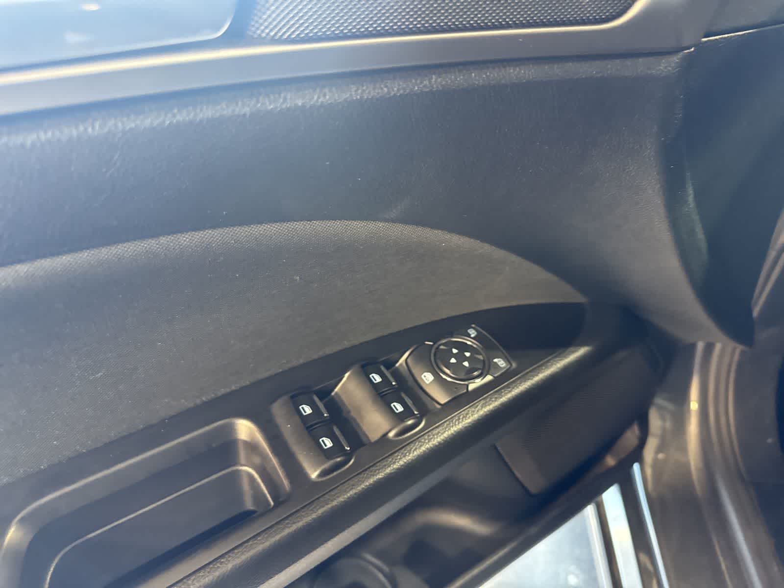 Thumbnail: 2017 Ford Fusion - 18