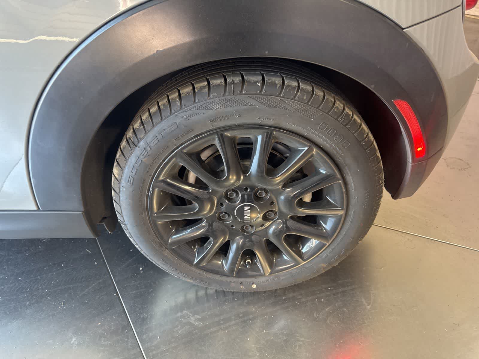 Thumbnail: 2016 MINI Cooper Hardtop - 8